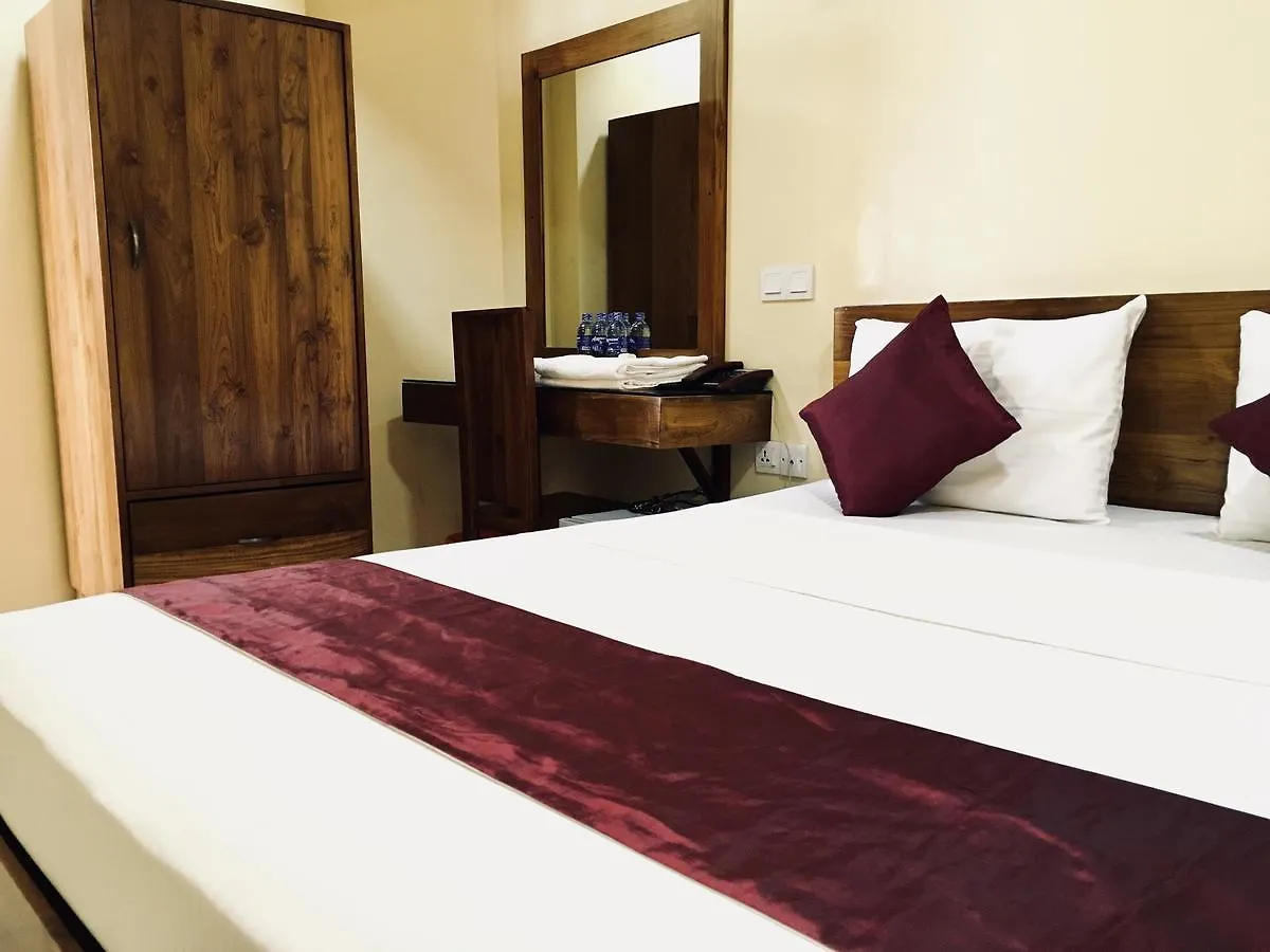 Hotel Euro Lanka Colombo 3*,